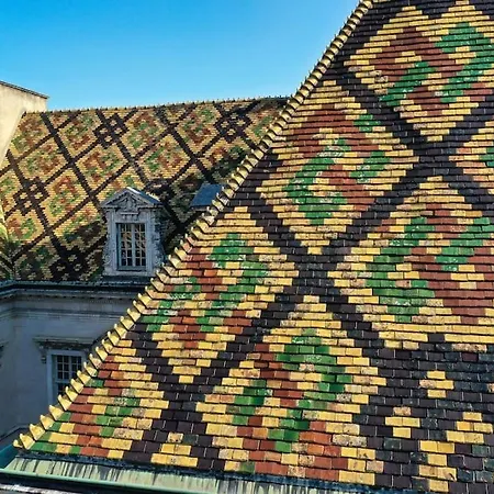 Suite De Luxe 3 Etoiles Au Coeur De Dijon Extérieur photo